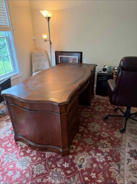 Photo of free Executive desk and leather chair (Chelmsford area) #2