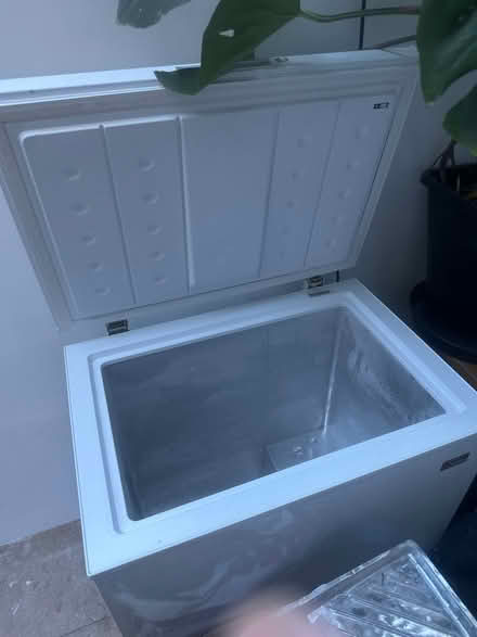 Photo of free Deep freezer (Se6 2ha) #3