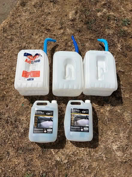 Photo of free Large containers (Sevenoaks TN13) #1