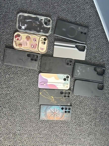 Photo of free iPhone and Samsung phone case (S662QB) #1