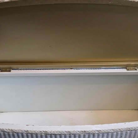 Photo of free Vintage Lloyd loom ottoman (castle bromwich B36) #3