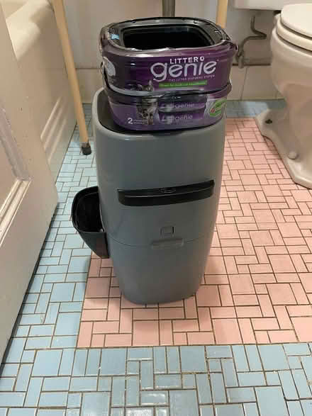 Photo of free Litter Genie unused with xtra bags (Brooklyn Heights) #1