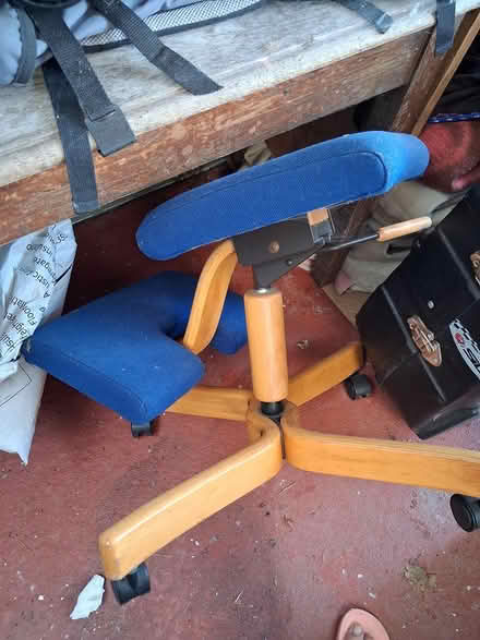 Photo of free Posture seat (11 km west of Cork City) #1