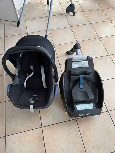 Photo of free Baby Car Seat & Isofix base (Tallaght) #1