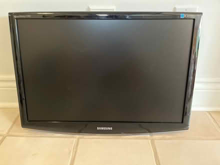 Photo of free 24 inch computer monitor, no stand (Baseline and Beaumaris) #1