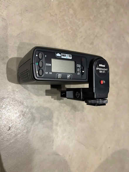 Photo of free Nikon mountable flash (Twickenham TW1) #3
