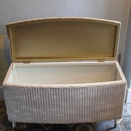 Photo of free Vintage Lloyd loom ottoman (castle bromwich B36) #2