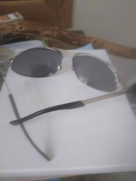Photo of free Sunglasses đŸ‘“ (South Norwood SE25) #2