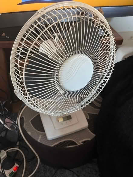 Photo of free Fully functioning but old fan (Hanover BN2) #1