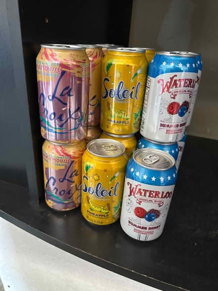 Photo of free 18 cans sparkling water (Romeoville) #1