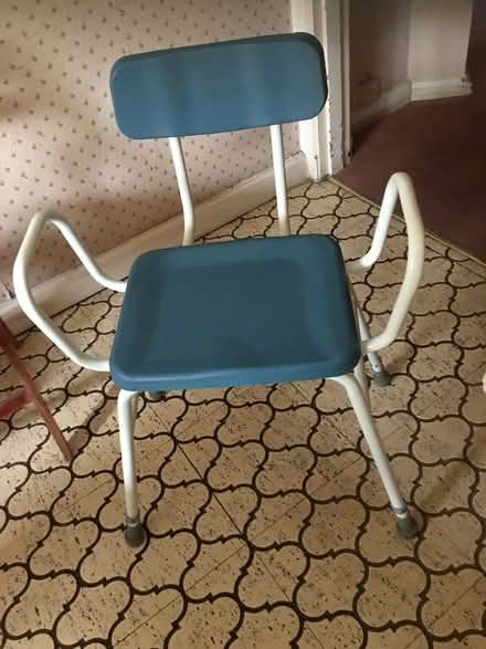 Photo of free Steel framed padded chair (High Barnet EN5) #1