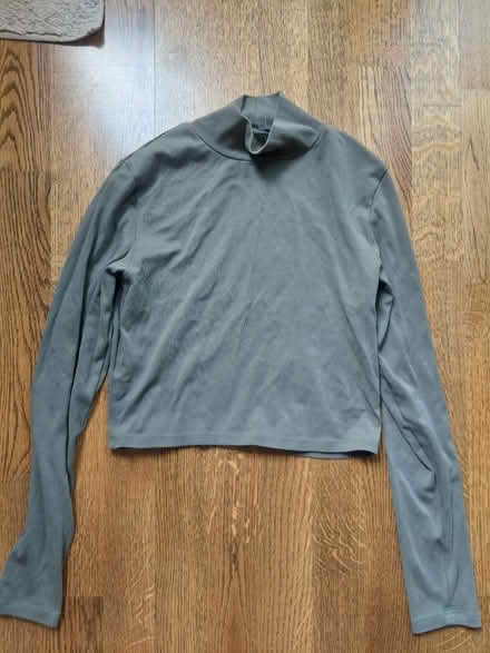 Photo of free Long sleeve crop top size M (Clerkenwell WC1X) #1