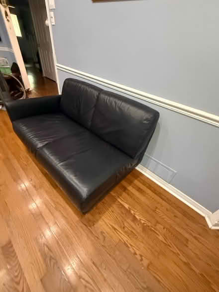 Photo of free Leather sectional loveseat (Mississauga/ Streetsville) #2