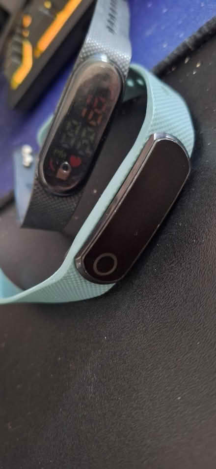 Photo of free 2 fit bans (Brent lea TW8) #2