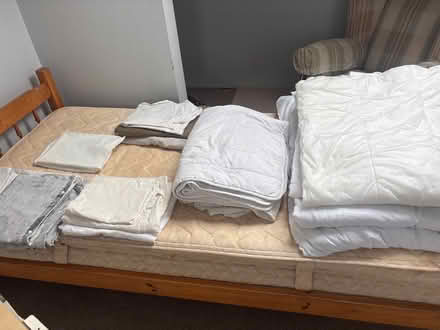 Photo of free Single bedding (Ball Hill CV2) #1