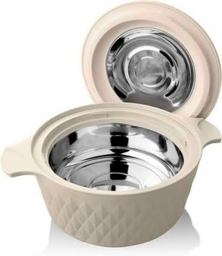 Photo of Insulated Casserole Dish (Woodhouse, LS3) #1