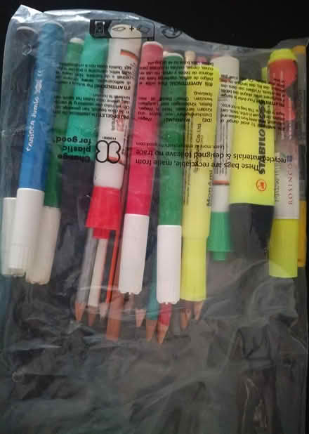 Photo of free drawing writing pens and pencils (Westminster Drive PO21) #1