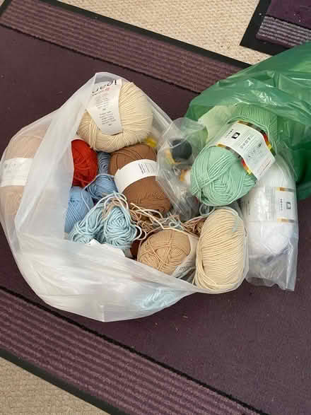 Photo of free Yarn (Findern CP DE23) #2