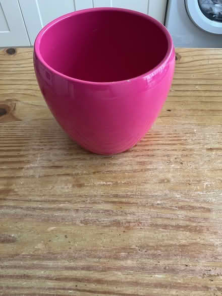 Photo of free Plant Pot (Calcot RG31) #1