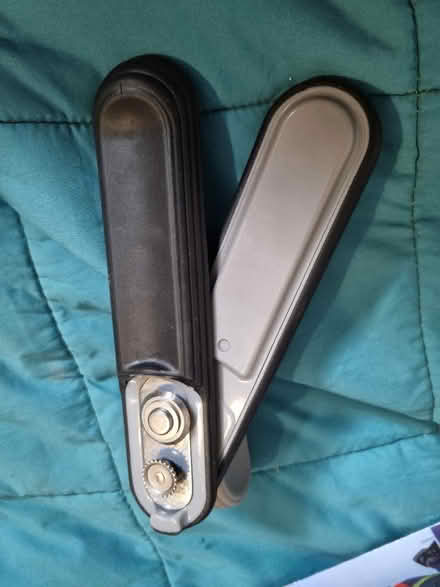 Photo of free "Easy use" can opener (Alperton HA0) #1