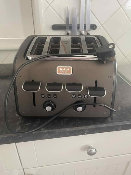 Photo of free tefal "maison" 4 slice toaster (Sandal WF2) #1