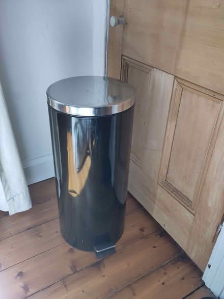 Photo of free Large pedal bin (Portobello EH15) #1