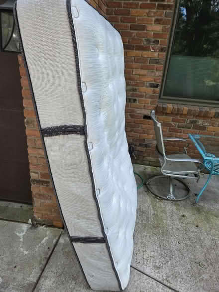 Photo of free Full size mattress (Farmington @ 11 Mile) #3