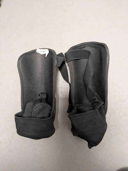 Photo of free Knee Pads #2 (Sharrow S2) #2