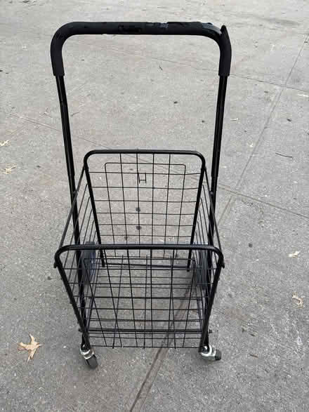 Photo of free Shopping Cart (Clason Point Bronx NY) #2