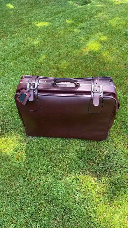 Photo of free Suitcase (Prestwood HP16) #2