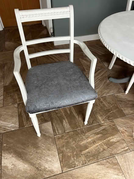 Photo of free Oval dinning table and 6 chairs (NE30 3QE) #4