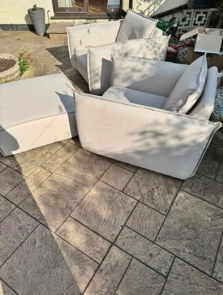 Photo of free 2 one seater sofas and a ottoman (Hillingdon UB8) #3