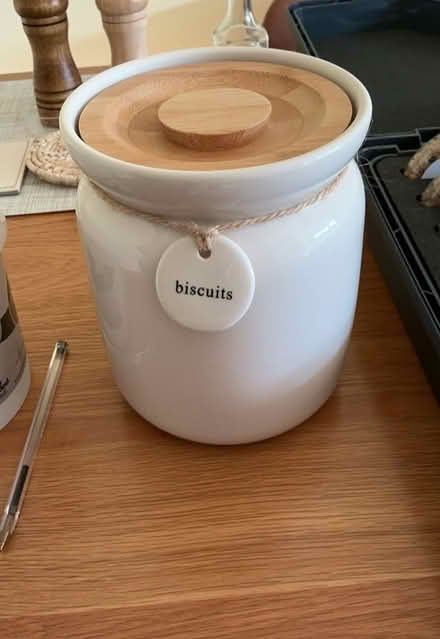 Photo of free Kitchen caddy’s, kettle and a small bin (Stone Cross BN24) #1