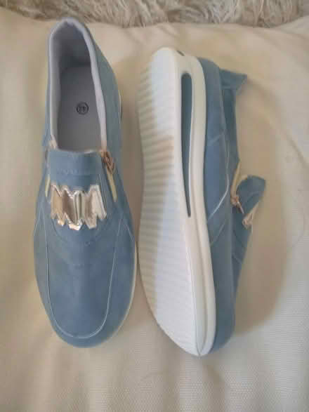 Photo of free ladies/mens lightweight shoes (Poulton CH44) #1