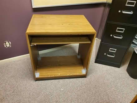 Photo of free rolling computer stand (South Bellevue) #1