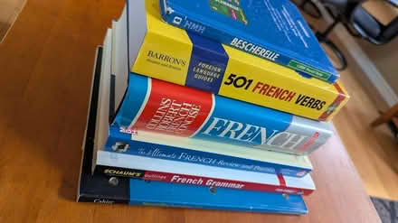 Photo of free French language study books (Carlingwood) #1