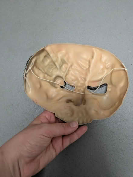 Photo of free Mask (Sharrow S2) #2