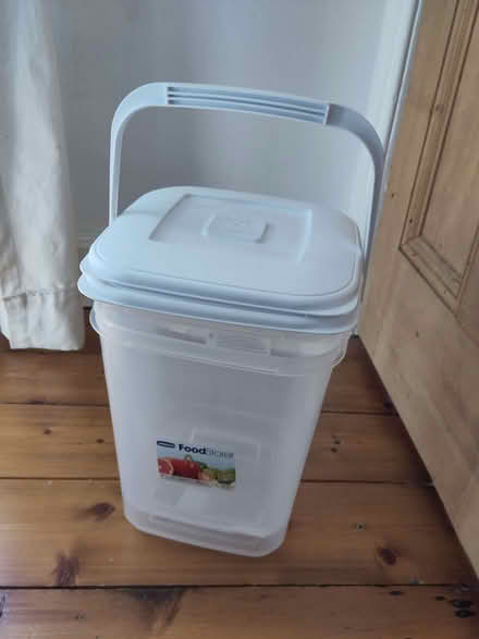 Photo of free 10L food storage containers (Portobello EH15) #2
