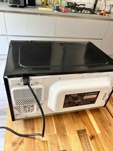 Photo of free Microwave (Abbeville Village SW12) #3
