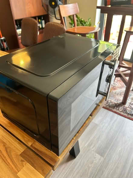 Photo of free Microwave (Abbeville Village SW12) #2