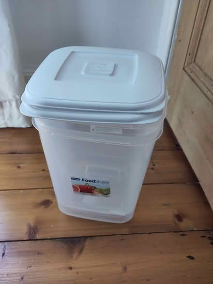 Photo of free 10L food storage containers (Portobello EH15) #1