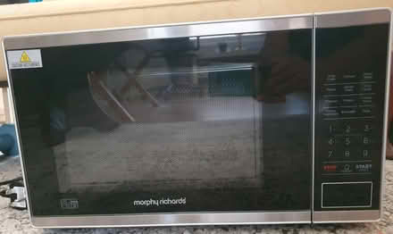 Photo of free Near new but FAULTY Microwave (Tottenham N18) #1