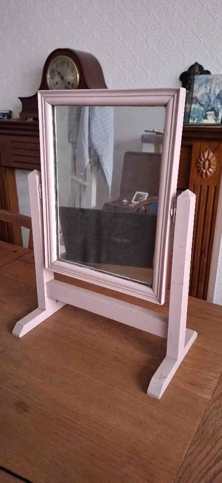 Photo of free Mirror (freestanding) (Harrogate HG1) #1