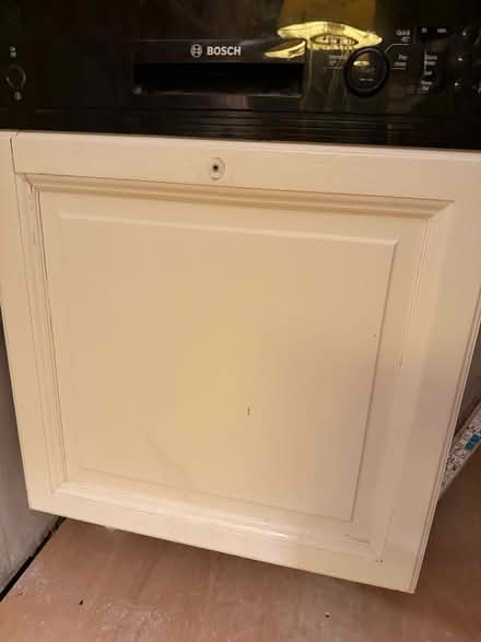 Photo of free Bosch dishwasher “built in” (Sevenoaks TN13) #1