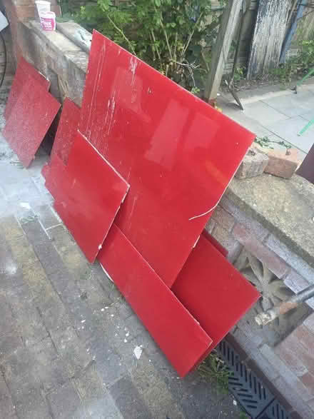 Photo of free Glass splashback for kitchen (Yardley B33) #2