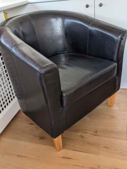 Photo of free Armchair (Kennington SE11) #1