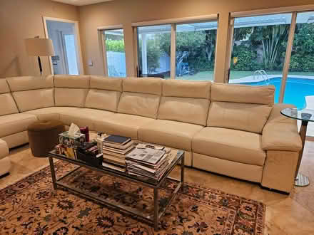 Photo of free BIG white leather sectional sofa (Ft Lauderdale, NE 19th+Federal) #3