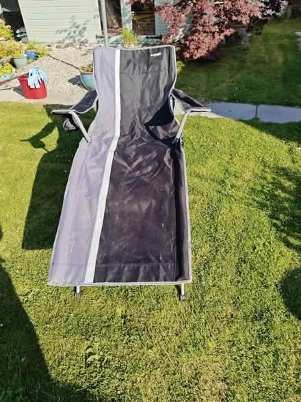 Photo of free vango folding garden chair* 2 (Giffnock G46) #2