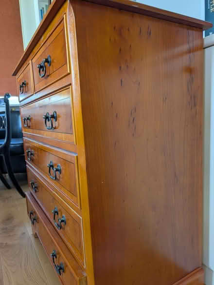 Photo of free Georgian style chest of drawers (Kennington SE11) #3