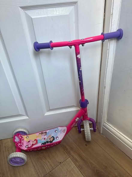 Photo of free Girls Toddler scooter (L4) #1